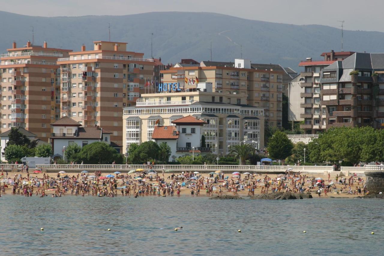 Rocas Playa Hotel 4*