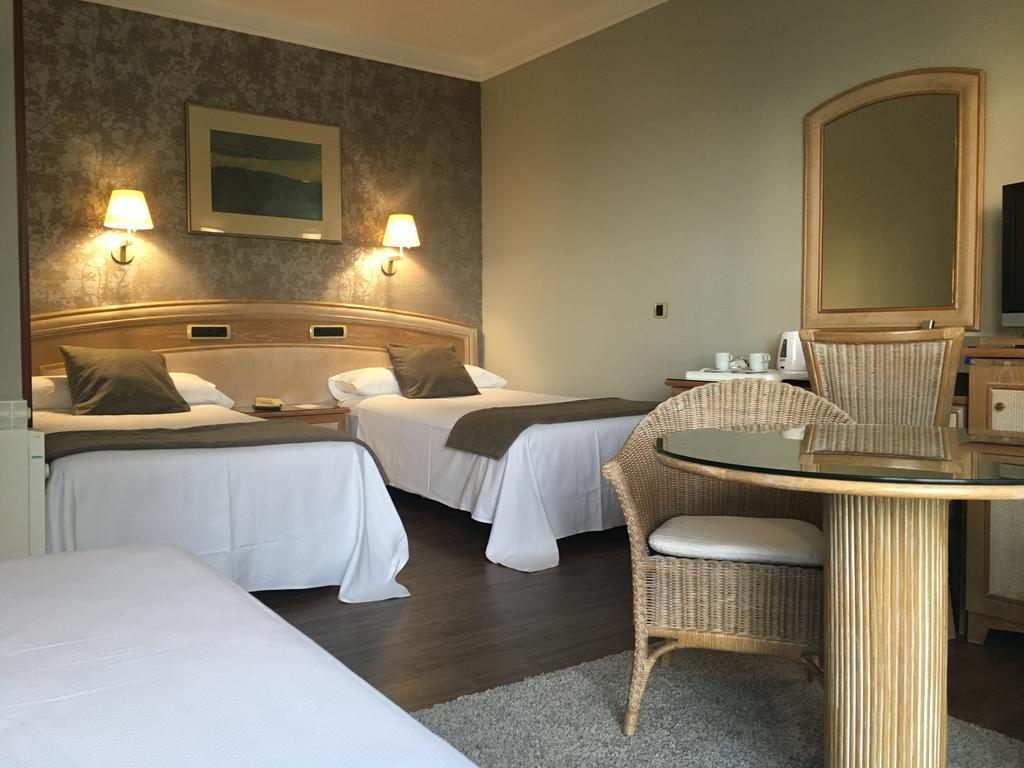 Rocas Playa Hotel Castro Urdiales