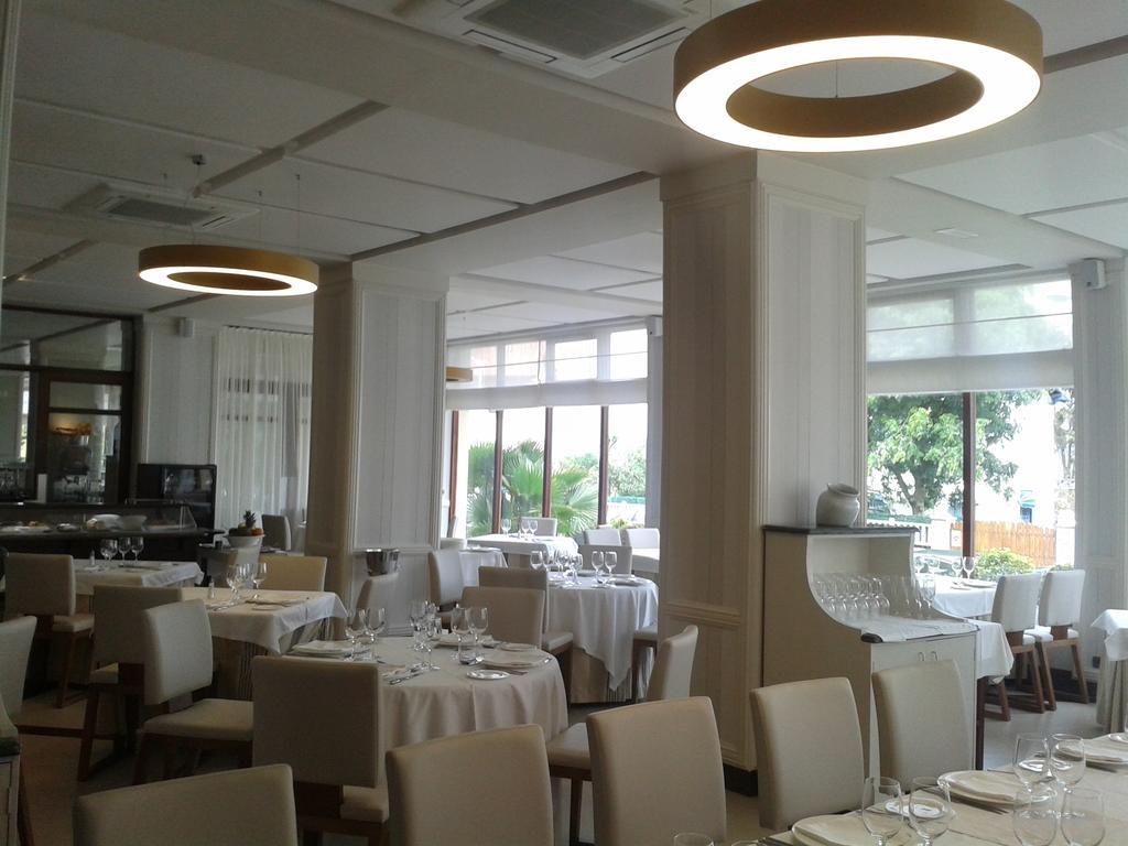 Rocas Playa Hotel