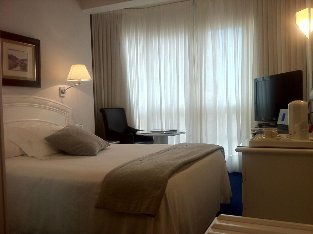 Rocas Playa Hotel